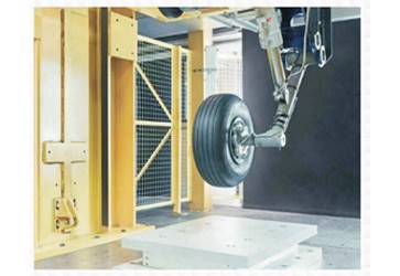 HUATRAN三分量測力平臺(tái)應(yīng)用于飛機(jī)起落架落震試驗(yàn)